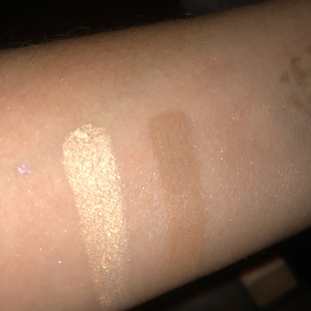 eyeshadow - Picture 2 of 3
